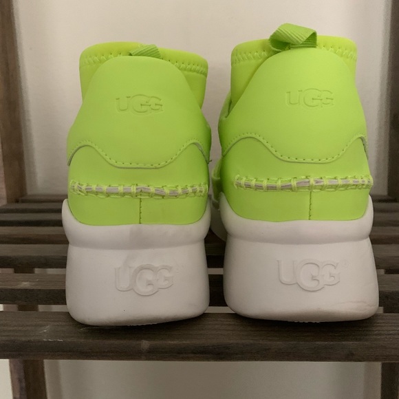 UGG LIME GREEN - Picture 4 of 8